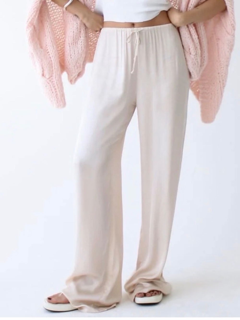 Rumored Cape Pants Size S Cream